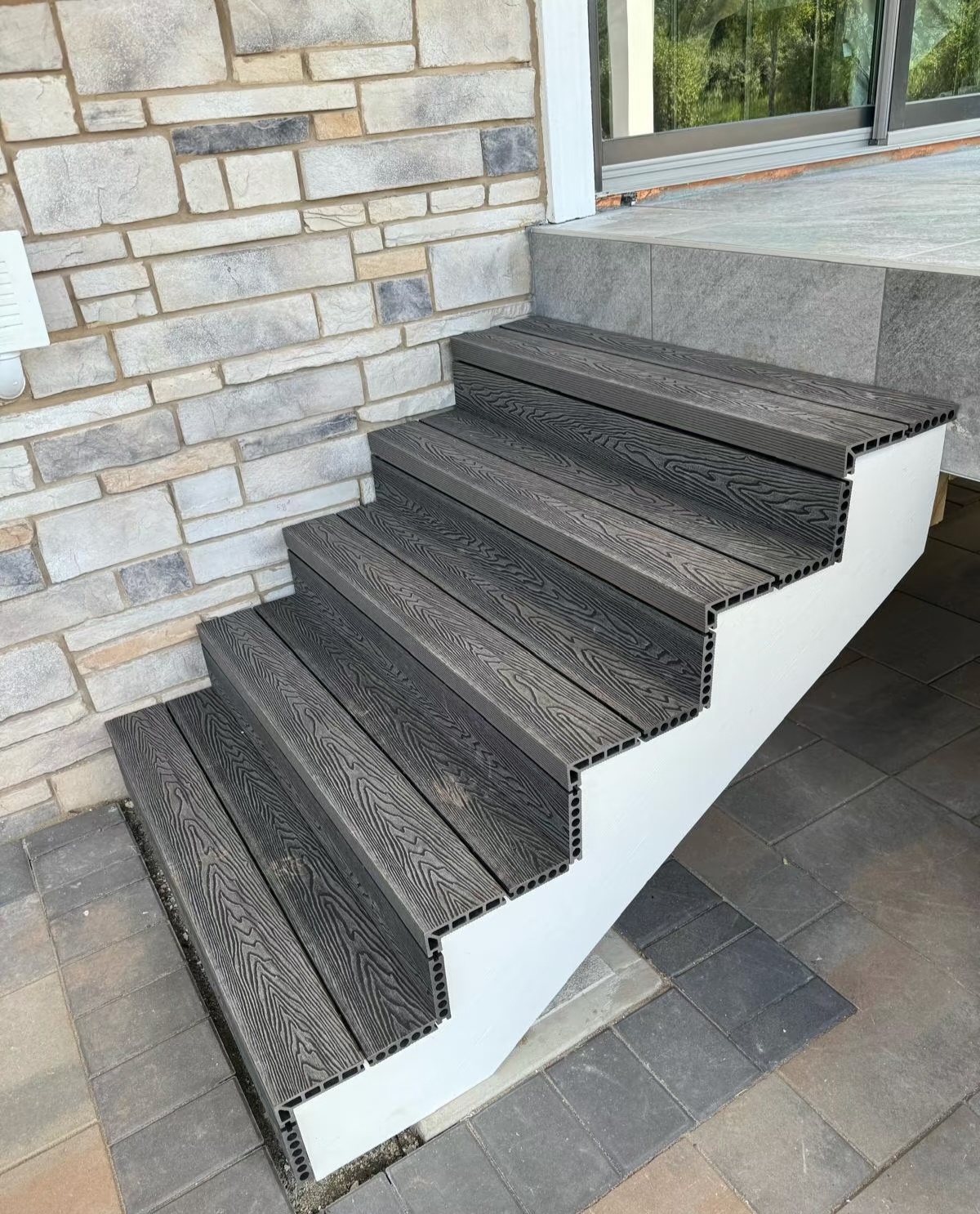 塑木踏步全场景覆盖，从家到户外的“踏步优选”