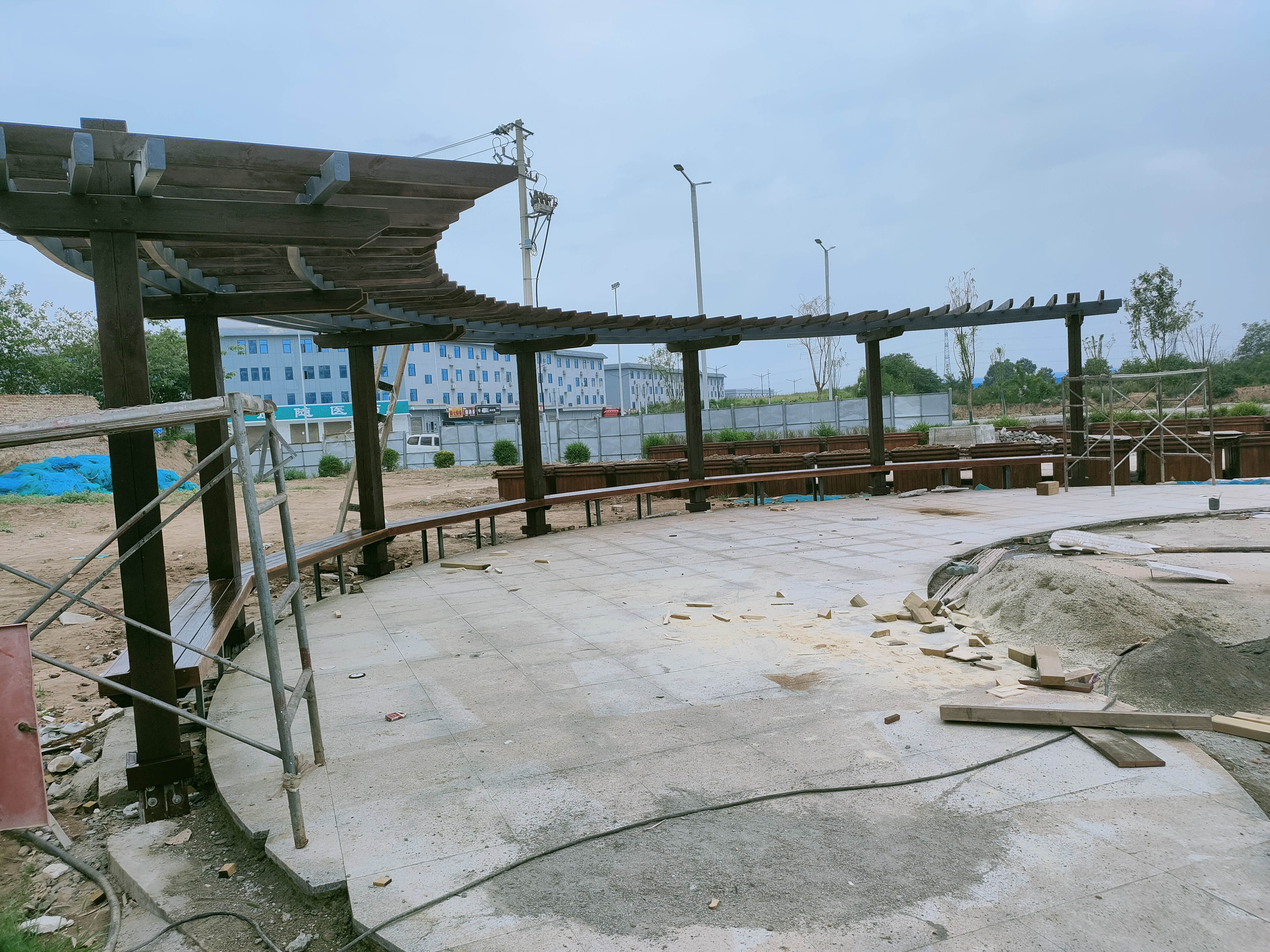 焕新户外生活格调！防腐木廊架，实用与诗意双向奔赴