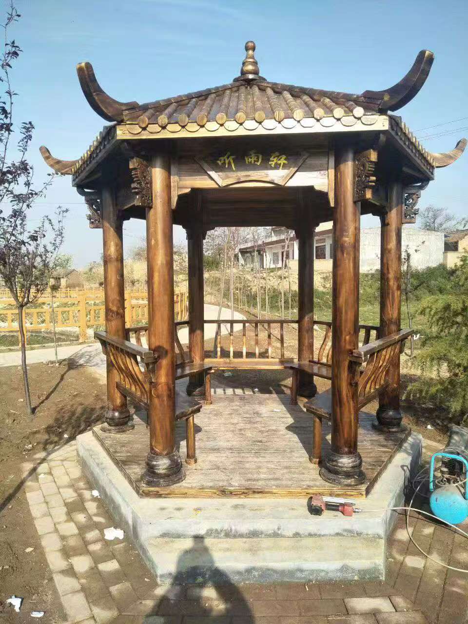 解锁多元休闲方式！防腐木凉亭，承包你的惬意时光